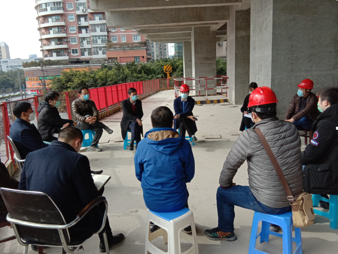 公司副總經(jīng)理徐文忠一行到恒大曹家巷廣場項(xiàng)目進(jìn)行疫情防控及生產(chǎn)安全檢查