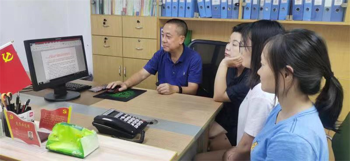 綿陽(yáng)分公司支會(huì )傳達學(xué)習集團工會(huì )“2022年半年工作會(huì )”精神并安排部署相關(guān)工作