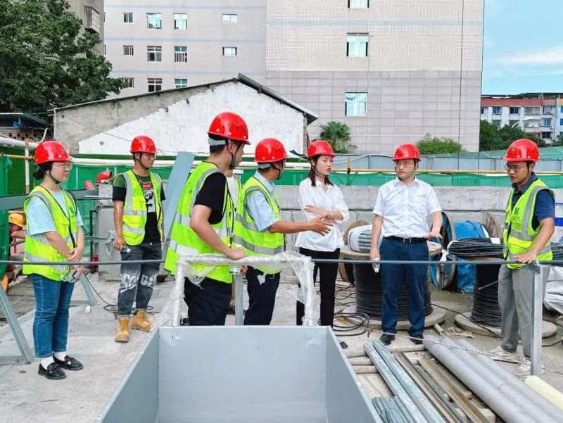 公司黨委書(shū)記、執行董事朱軍一行到中江縣人民醫院建設項目檢查指導工作